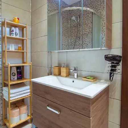 Chocolate Apartment *